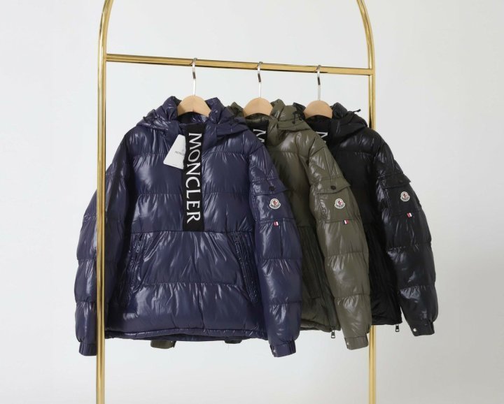 몽클레어   마우리 후드 반집업 패딩 다운 재킷