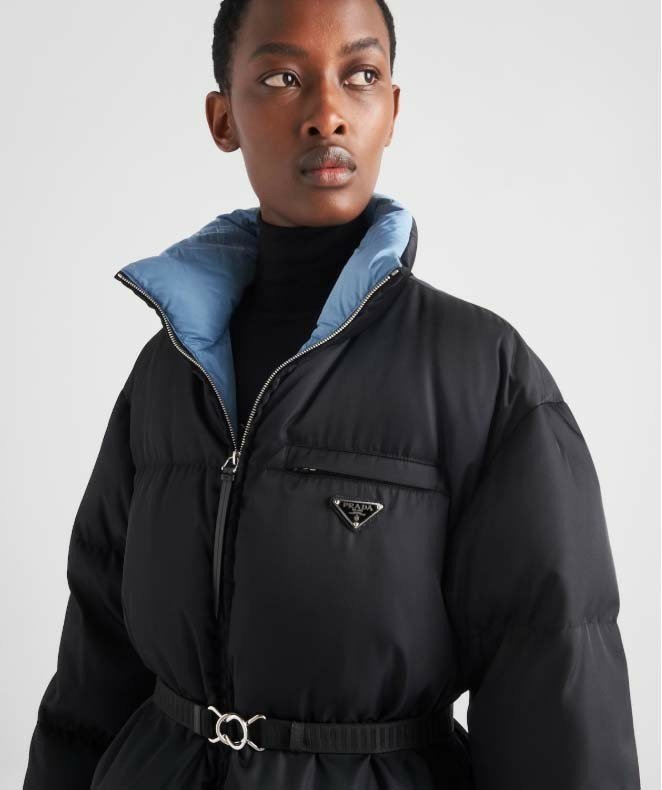 프라다  리나일론 삼각로고 개버딘 후드 다운 코트 패딩