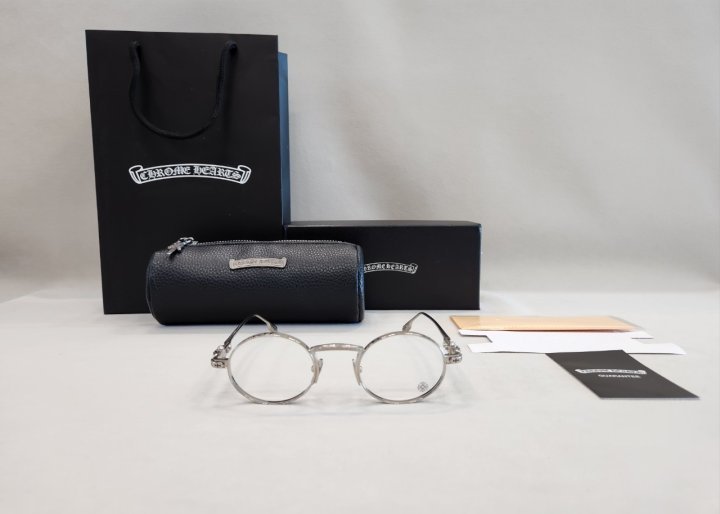 크롬하츠  허니딥 티타늄 안경테