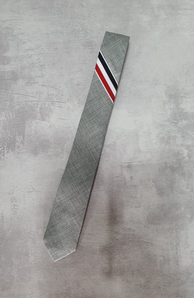 톰브라운  삼선 넥타이