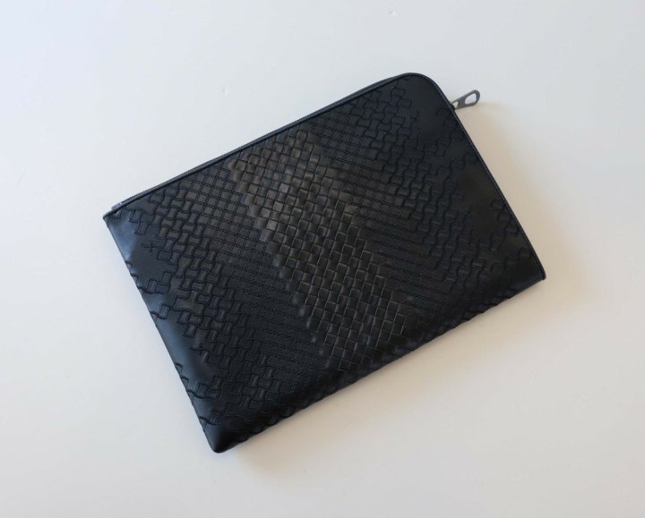 보테가베네타  인트레치아토 클러치백 