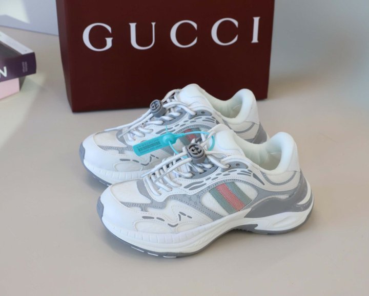 구찌  2.0 스니커즈