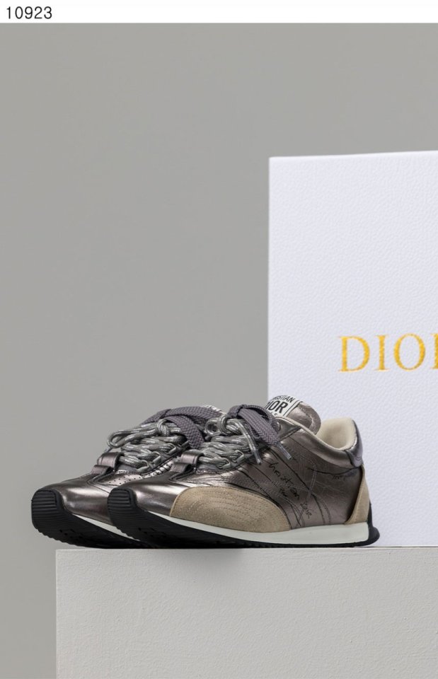 디올   D-Sketch 스니커즈 