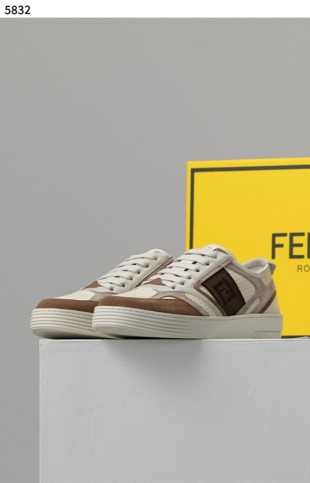 펜디   스텝 스니커즈 