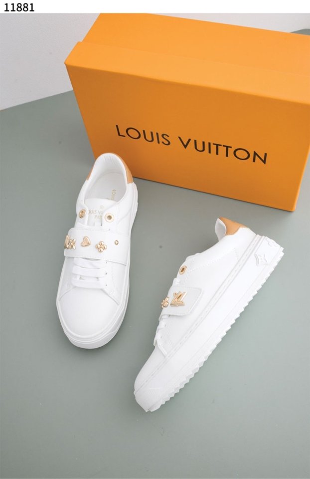 루이비통   타임 아웃 스니커즈 