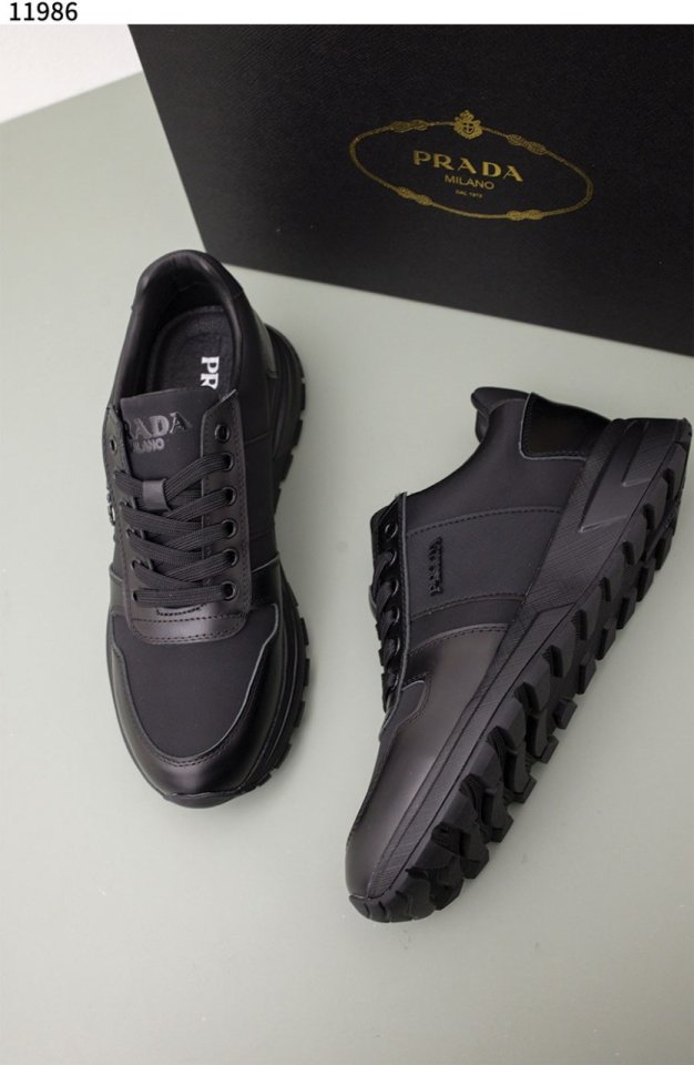 프라다   로고 패널 로우탑 스니커즈 