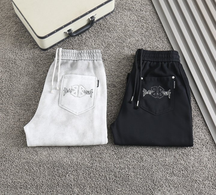 발렌시아가  자수로고 세미와이드 워싱 밴딩팬츠