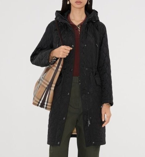 버버리  924012 퀼티드 코트