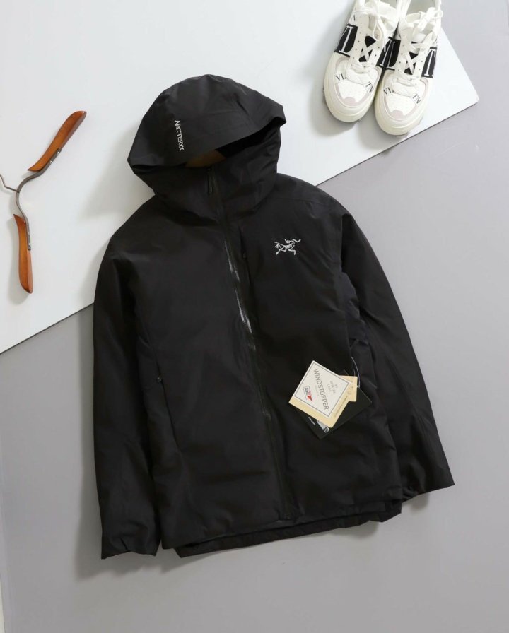 아크테릭스  솔라노 다운 후디 자켓  