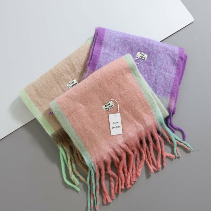 아크네  모헤어 프린지 머플러  