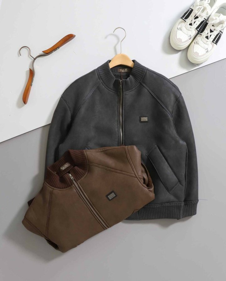 로로피아나  은장 로고 레더 봄버 자켓  