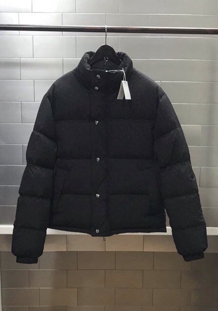 크롬하츠  STIFF 푸퍼 패딩   