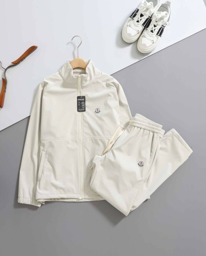 몽클레어  게일즈 로고 패치 자켓 & 트랙팬츠 set  