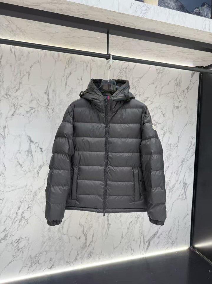 몽클레어  1866 라브레아 구스다운 패딩 