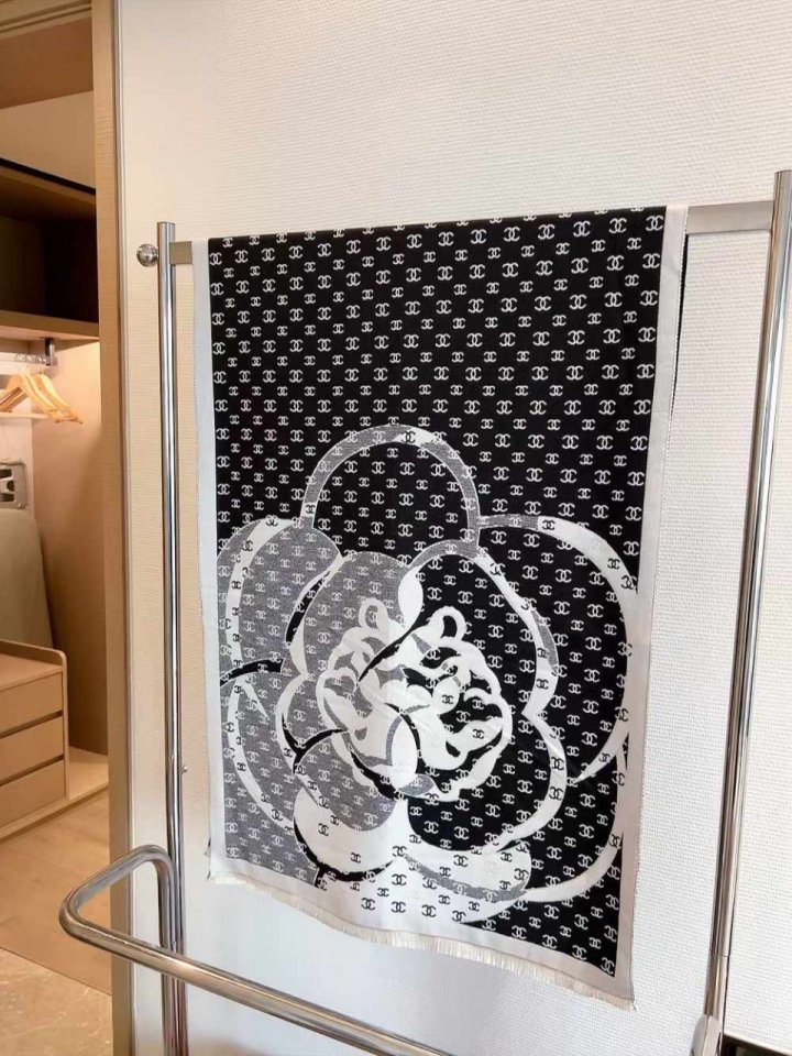 샤넬  까멜리아 캐시미어 숄머플러