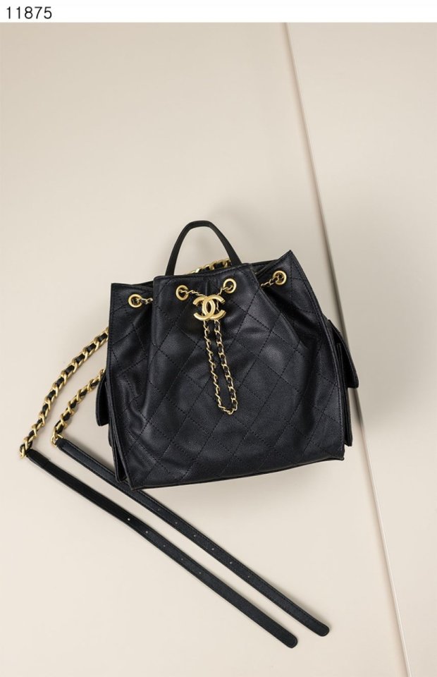 샤넬  25 미디엄 백팩  