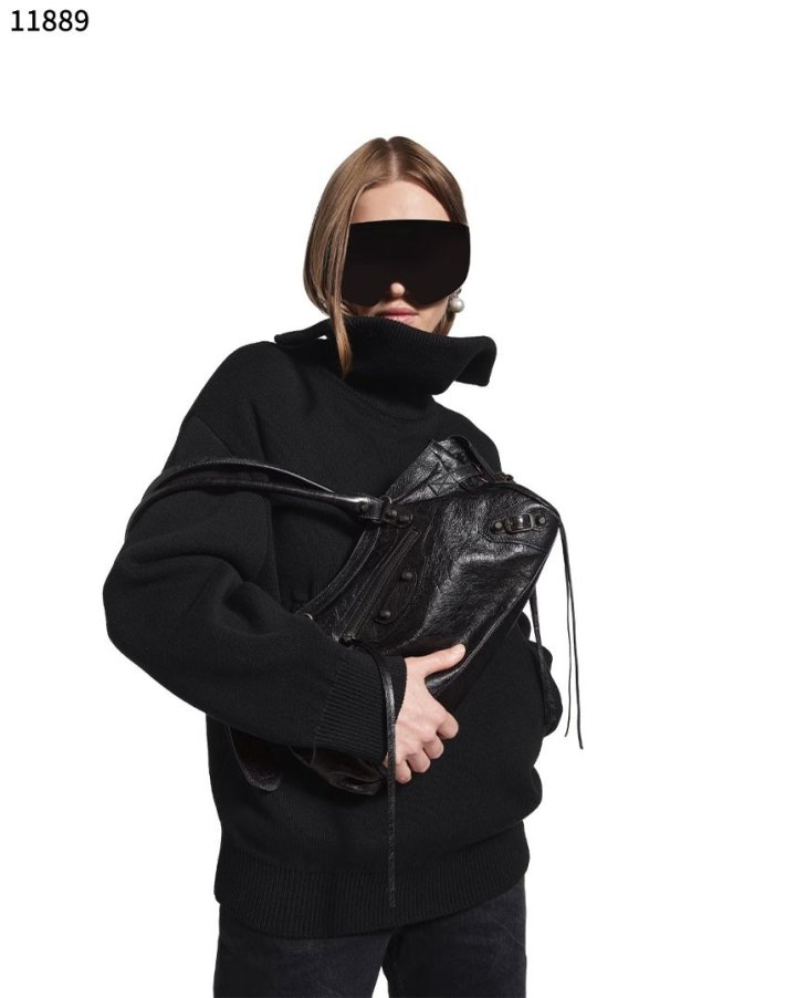 발렌시아가  르 시티 백 이스트 웨스트  